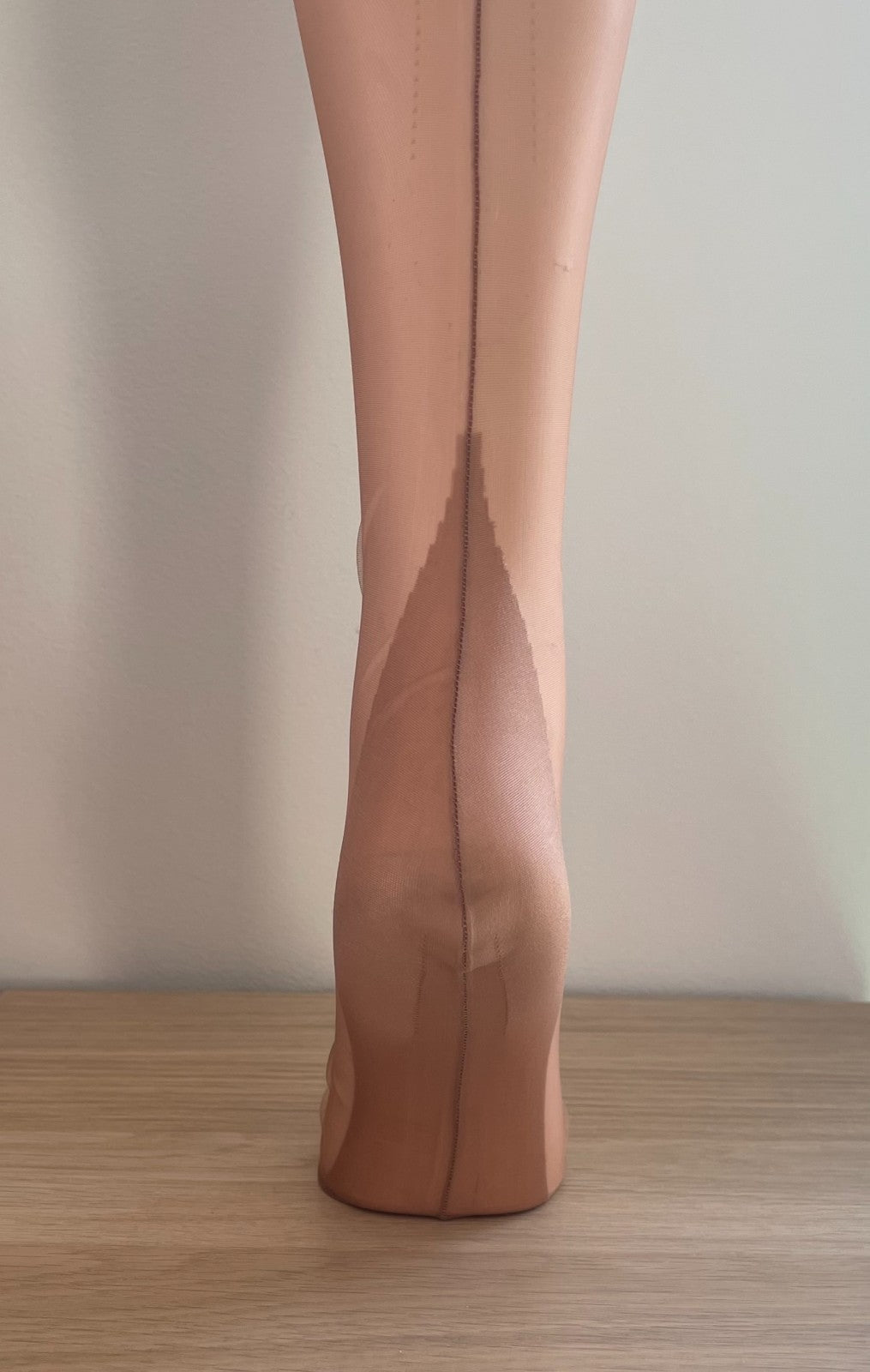 Bas couture Cinderella 13 coloris 4 tailles. Fully Fashioned Stockings